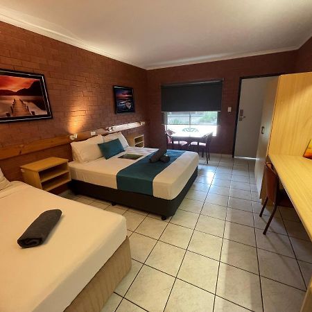 Pine Tree Motel Катрин Екстериор снимка